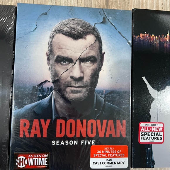 Ray Donovan DVD Box Set Collection - Picture 6 of 8